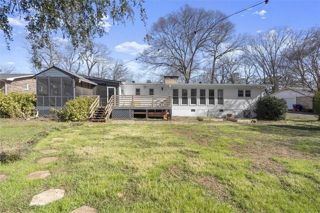 146 Lancelot Way, Lawrenceville, GA 30046