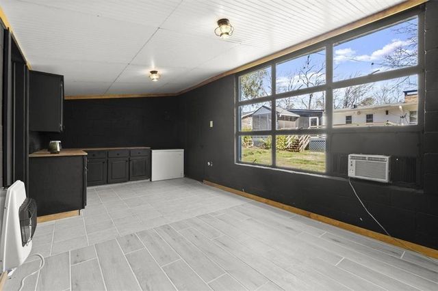 146 Lancelot Way, Lawrenceville, GA 30046