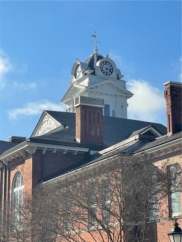 146 Lancelot Way, Lawrenceville, GA 30046