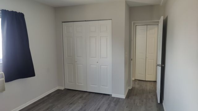 29 N Hillside Avenue 7, Hillside, IL 60162