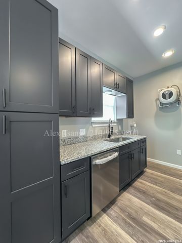 606 Brookview Dr C, San Antonio, TX 78213