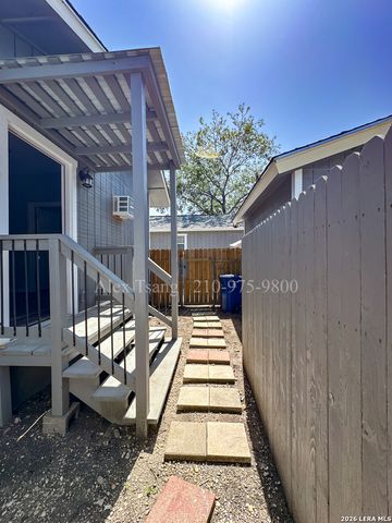606 Brookview Dr C, San Antonio, TX 78213