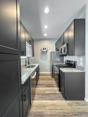 606 Brookview Dr C, San Antonio, TX 78213