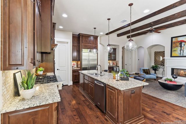 5 Liser Glen, San Antonio, TX 78257