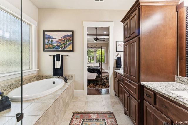 5 Liser Glen, San Antonio, TX 78257