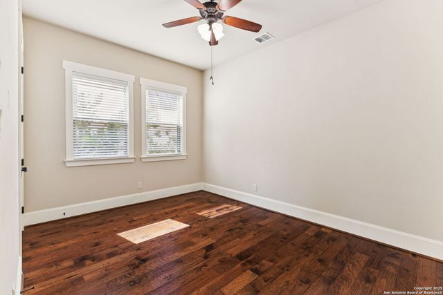 5 Liser Glen, San Antonio, TX 78257