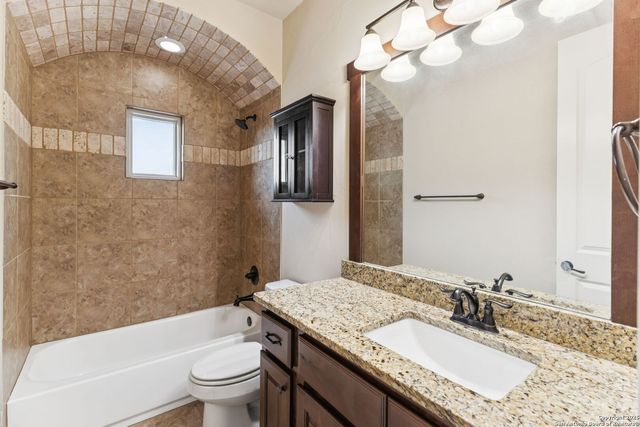 5 Liser Glen, San Antonio, TX 78257