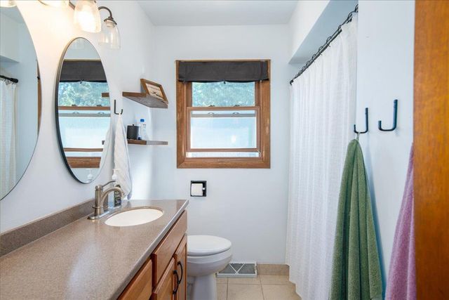 1810 FABRY STREET, Oshkosh, WI 54902
