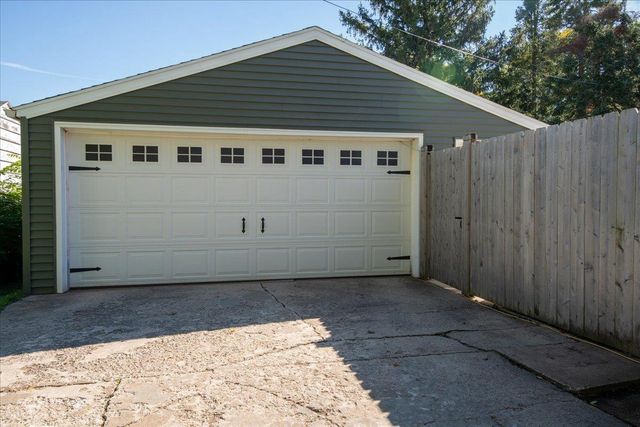1810 FABRY STREET, Oshkosh, WI 54902