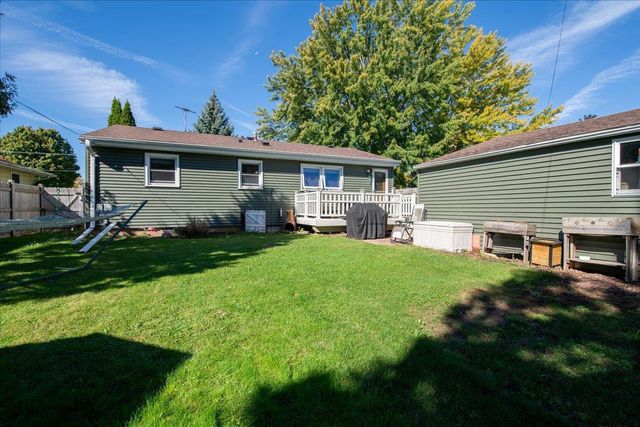1810 FABRY STREET, Oshkosh, WI 54902