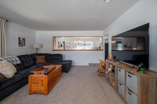 1810 FABRY STREET, Oshkosh, WI 54902