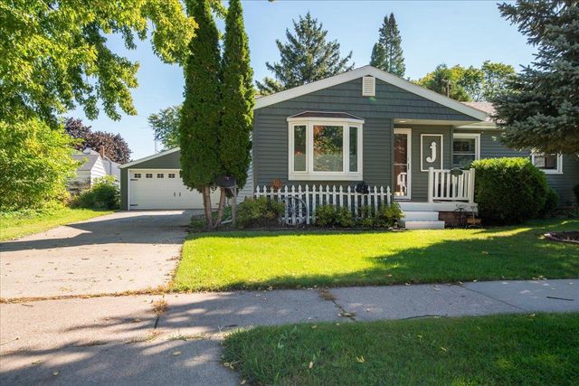 1810 FABRY STREET, Oshkosh, WI 54902