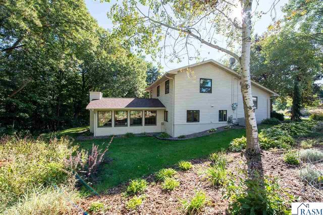 2 Capri Drive, Mankato, MN 56001