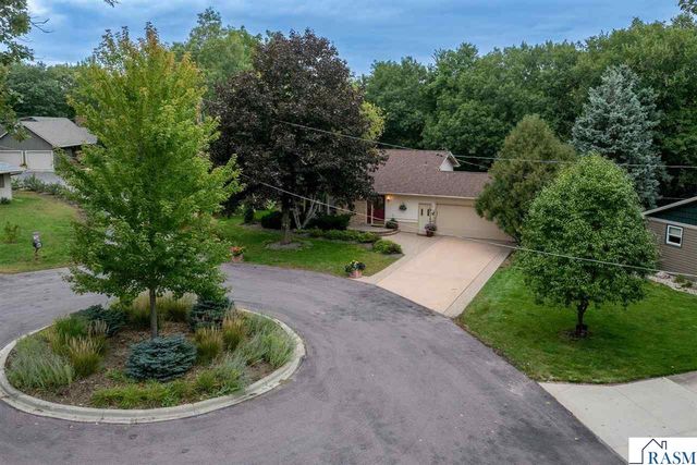 2 Capri Drive, Mankato, MN 56001