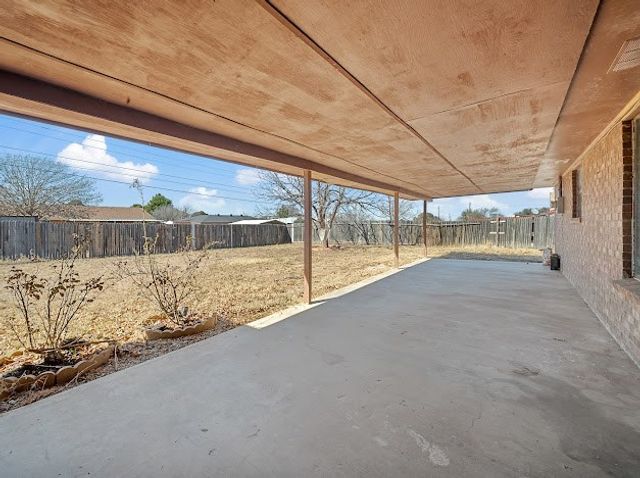 2604 Ann Dr, Big Spring, TX 79720