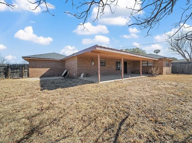 2604 Ann Dr, Big Spring, TX 79720