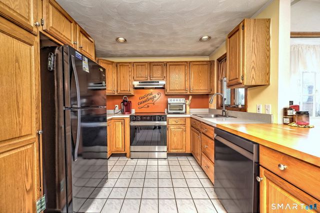 36 Third Street, Wallingford, CT 06492