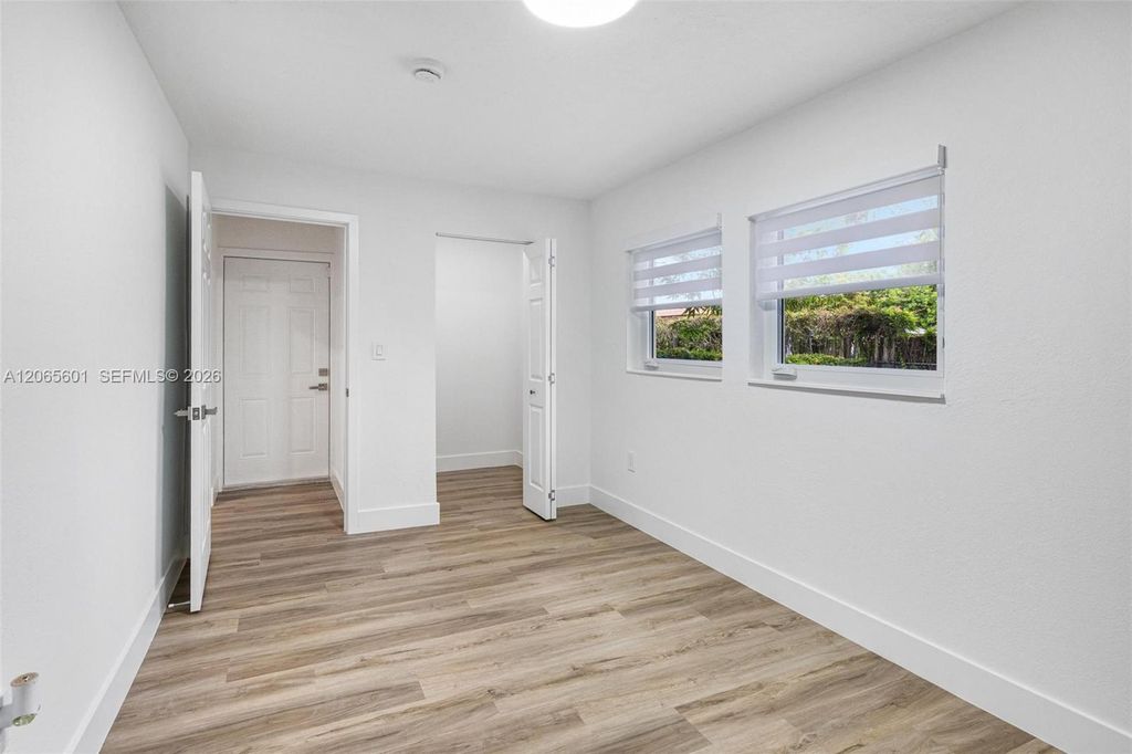 Image 17 of property listing at 5937 NW 16th Ct, Sunrise, FL 33313