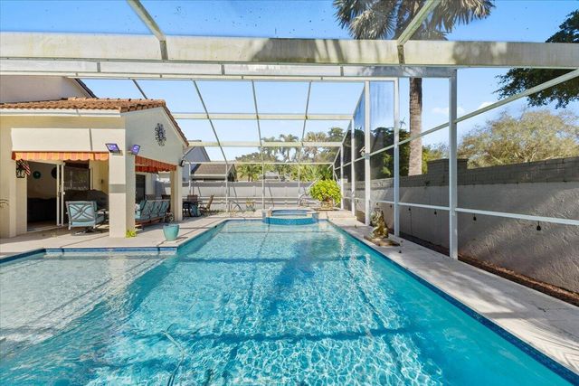 7534 Ironbridge Circle, Delray Beach, FL 33446