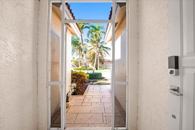 7534 Ironbridge Circle, Delray Beach, FL 33446