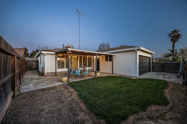 174 Warrington Ave, Oakdale, CA 95361