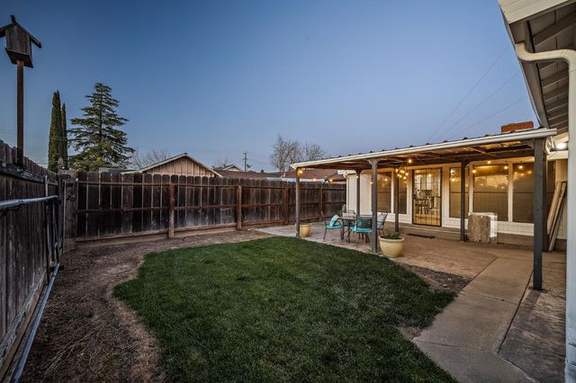 174 Warrington Ave, Oakdale, CA 95361