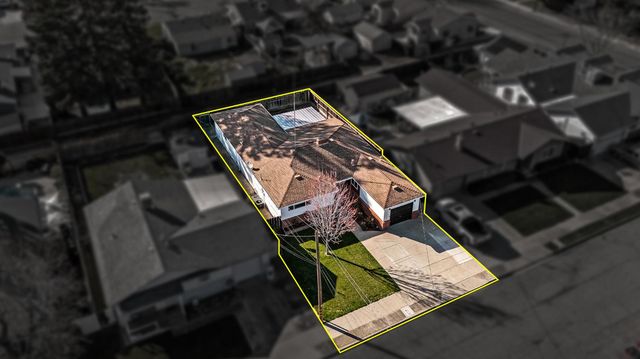 174 Warrington Ave, Oakdale, CA 95361