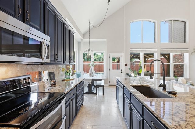 8408 Kobelco Drive, Plano, TX 75024