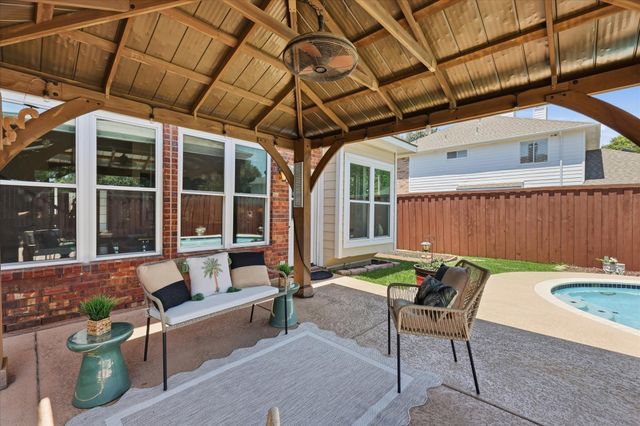 8408 Kobelco Drive, Plano, TX 75024
