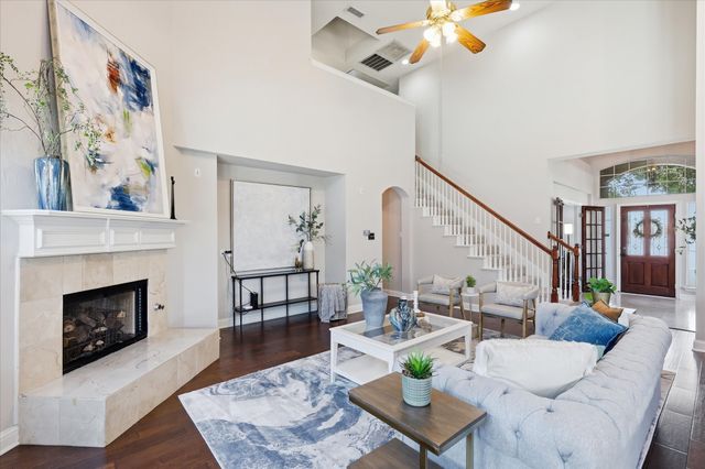 8408 Kobelco Drive, Plano, TX 75024
