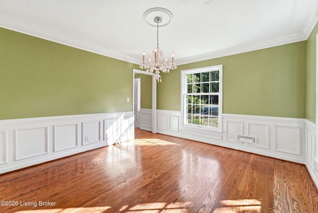 2318 Thornhill Rd, Louisville, KY 40222