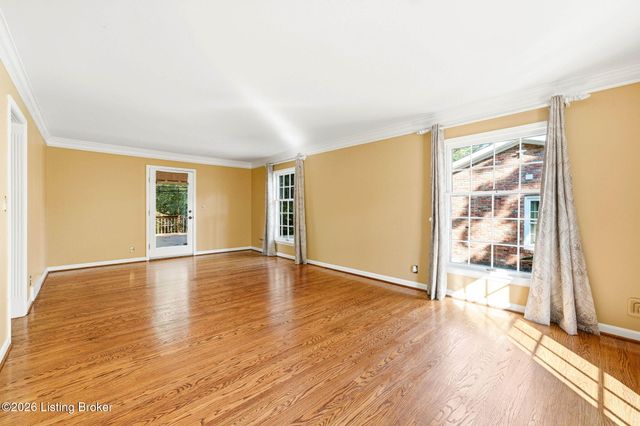 2318 Thornhill Rd, Louisville, KY 40222