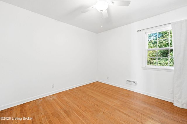 2318 Thornhill Rd, Louisville, KY 40222