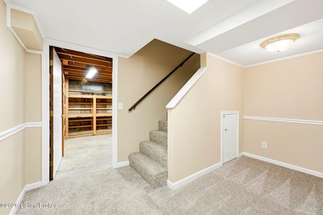 2318 Thornhill Rd, Louisville, KY 40222
