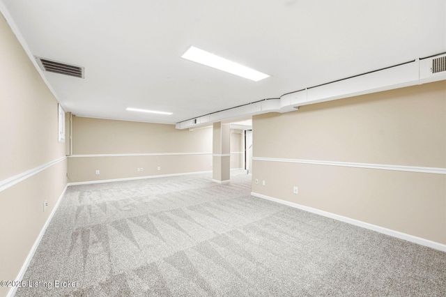2318 Thornhill Rd, Louisville, KY 40222