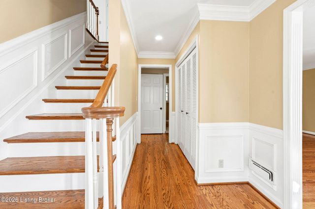 2318 Thornhill Rd, Louisville, KY 40222