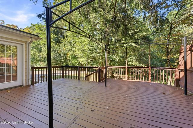 2318 Thornhill Rd, Louisville, KY 40222
