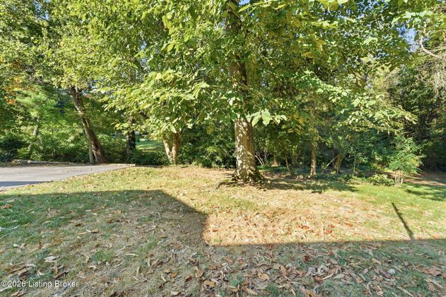 2318 Thornhill Rd, Louisville, KY 40222