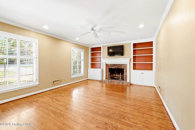 2318 Thornhill Rd, Louisville, KY 40222