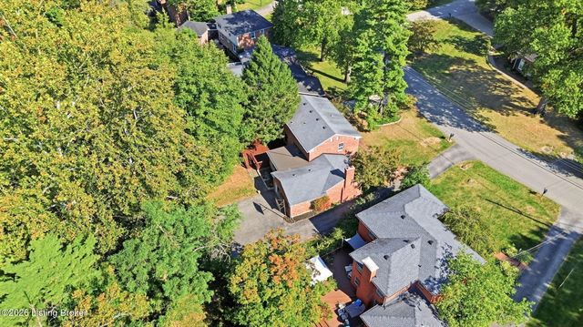 2318 Thornhill Rd, Louisville, KY 40222