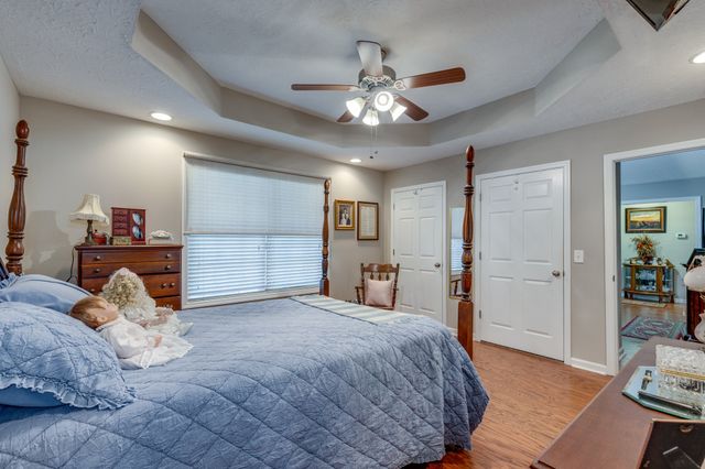 310 Daytona Dr, Cornersville, TN 37047