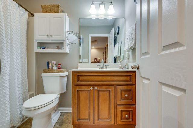 310 Daytona Dr, Cornersville, TN 37047