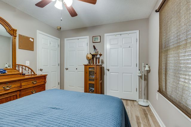 310 Daytona Dr, Cornersville, TN 37047