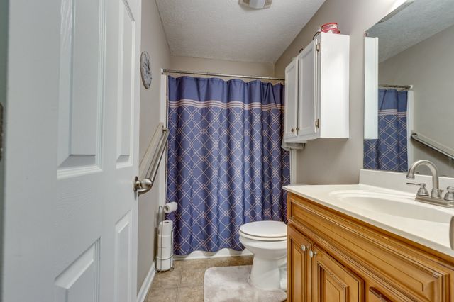 310 Daytona Dr, Cornersville, TN 37047