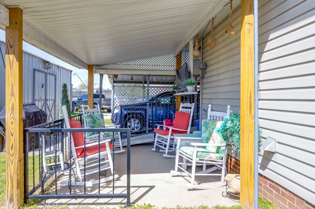 310 Daytona Dr, Cornersville, TN 37047