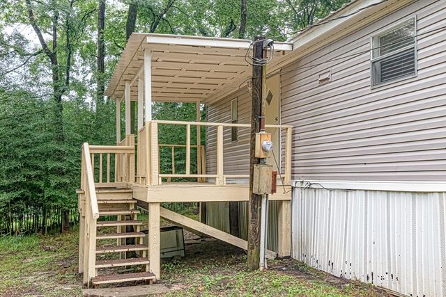 121 Circle Oak Drive, Point Blank, TX 77364