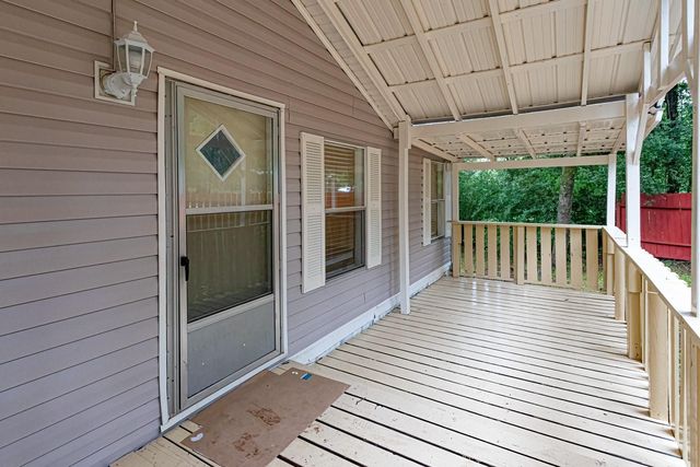 121 Circle Oak Drive, Point Blank, TX 77364