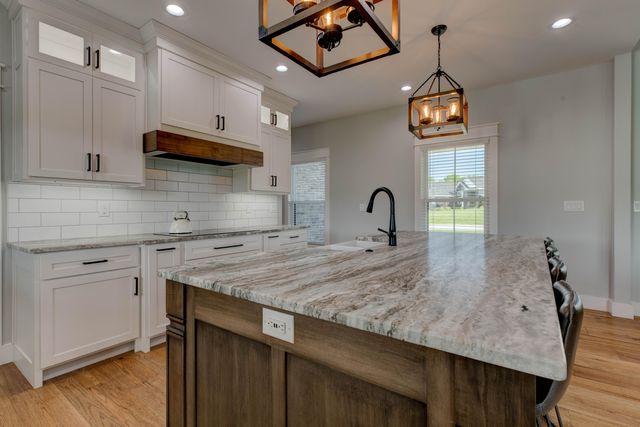 206 Lee Oak Circle, Harrodsburg, KY 40330