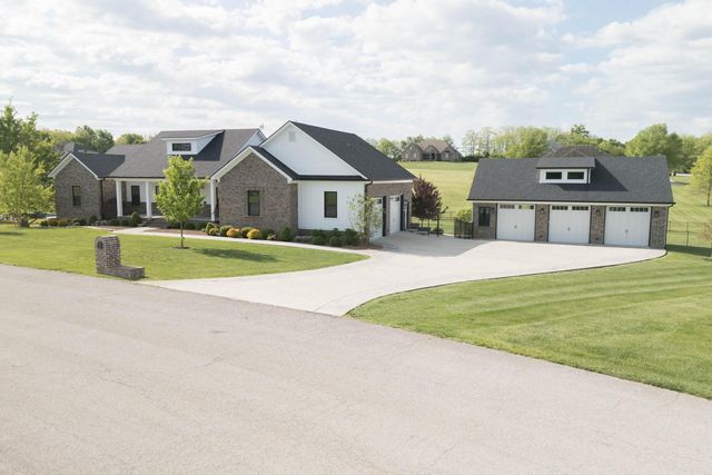206 Lee Oak Circle, Harrodsburg, KY 40330