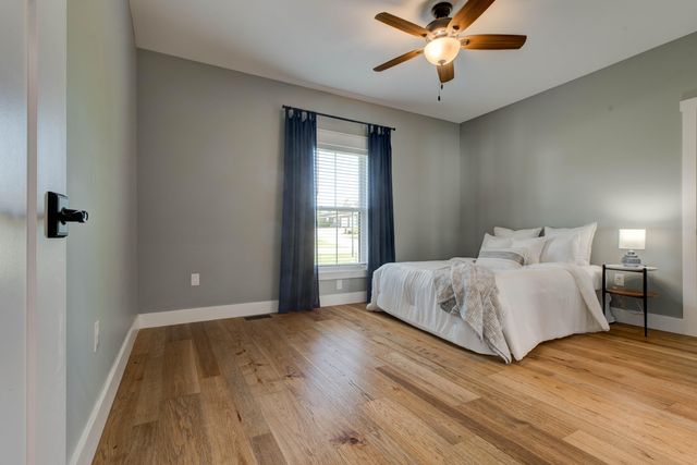 206 Lee Oak Circle, Harrodsburg, KY 40330